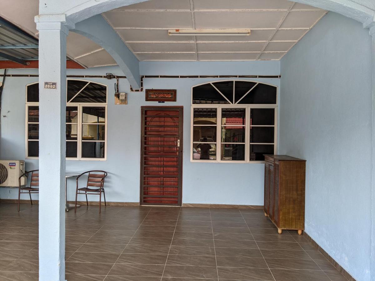 Aryani Homestay Kampong Kelemak Dış mekan fotoğraf
