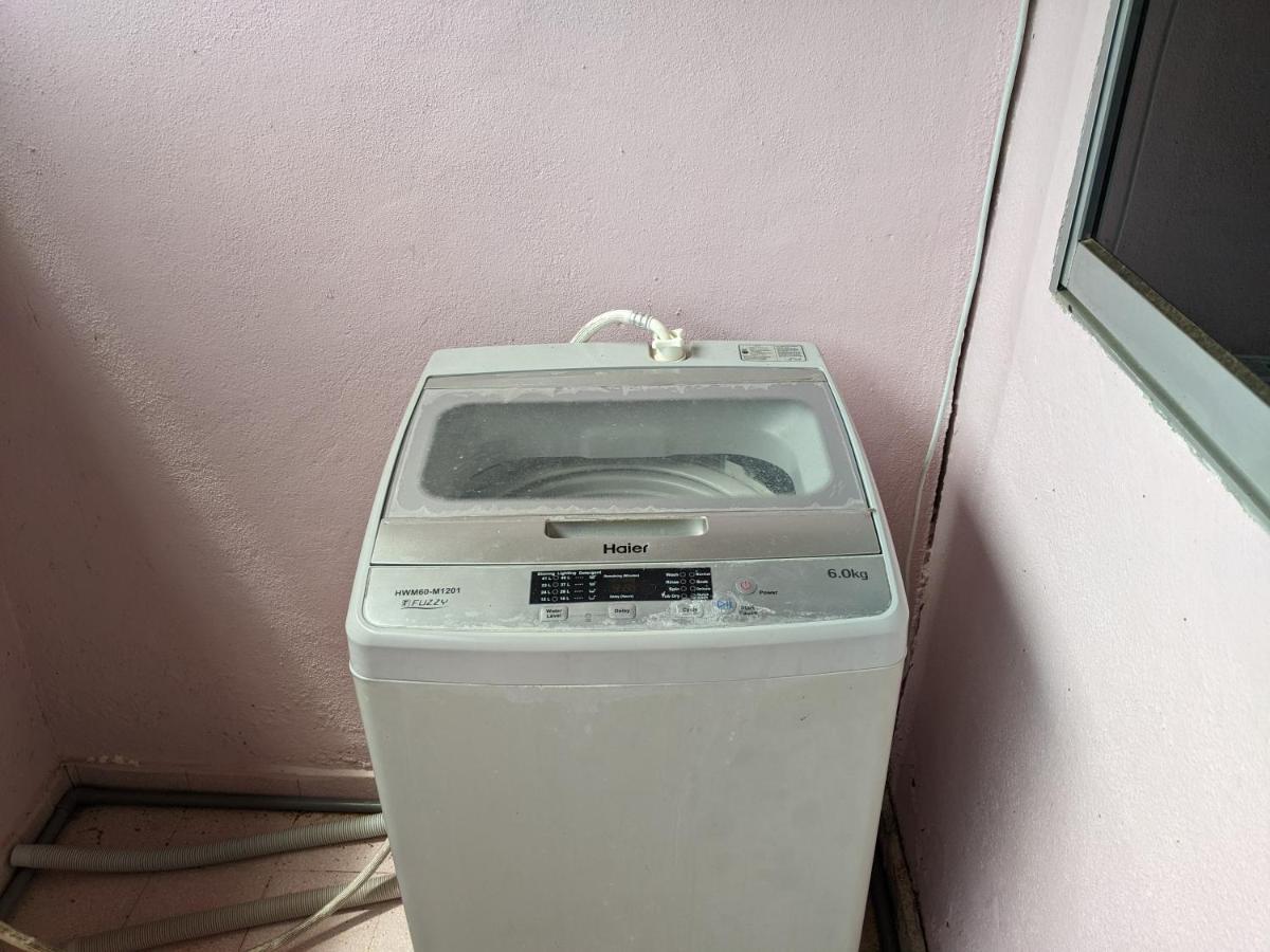 Aryani Homestay Kampong Kelemak Oda fotoğraf