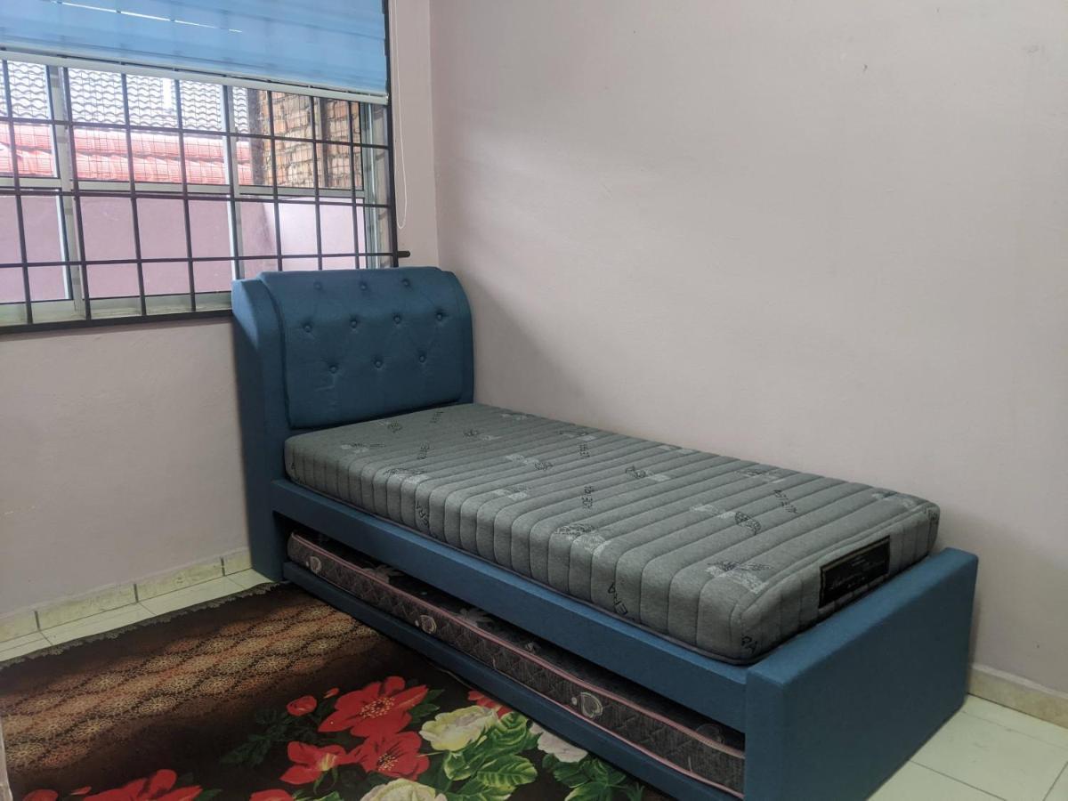 Aryani Homestay Kampong Kelemak Dış mekan fotoğraf